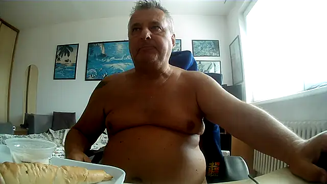 Robert_SK1 Adlı Modelin Canlı XXX Sohbeti