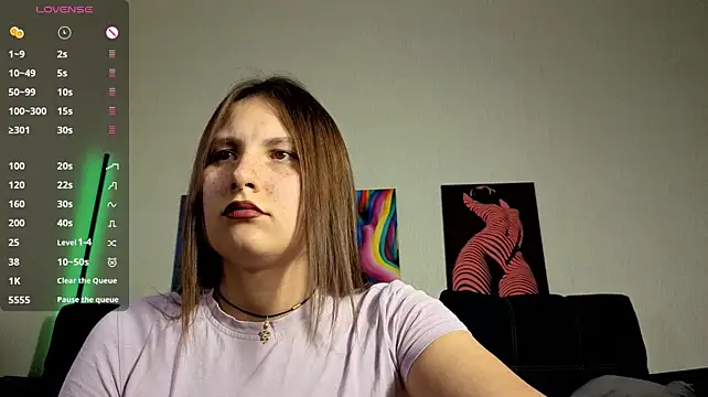 TrixiBell Chat XXX live