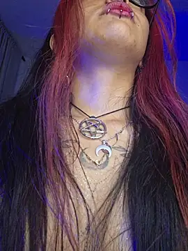 XXX chat uživo modela carolinerue