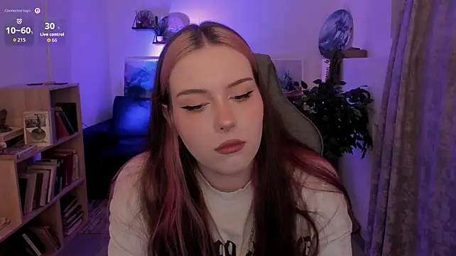 CoraMiel Live XXX-Chat
