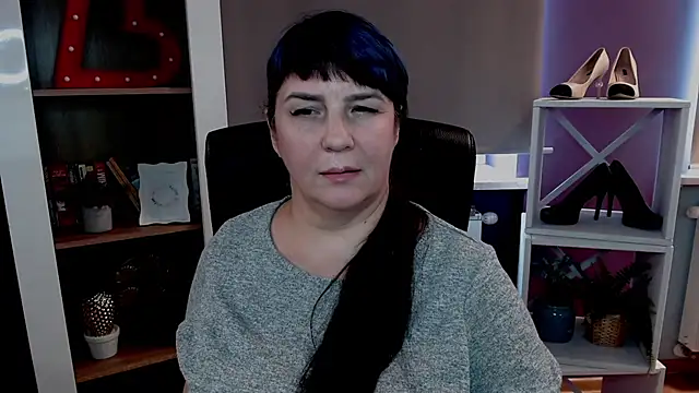 velvet_gloria Adlı Modelin Canlı XXX Sohbeti