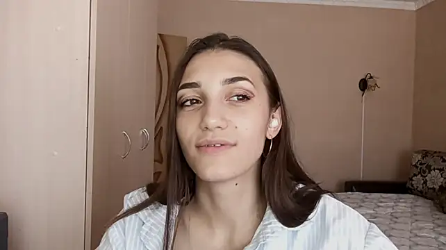 צ'אט XXX בשידור חי של KenyattaKatzman