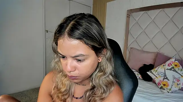 Chatroom XXX en direct de dulce_lyraa1