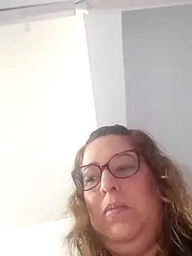 Czat XXX na żywo – Kataleyamilf69_