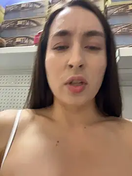 צ'אט XXX בשידור חי של Holly_Play