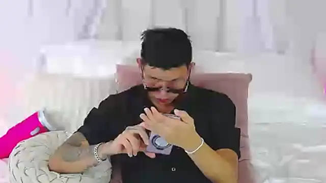 Chat XXX Live skoook_gray_