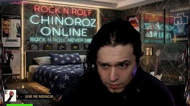 Pokazy przed kamerką – chino_roz