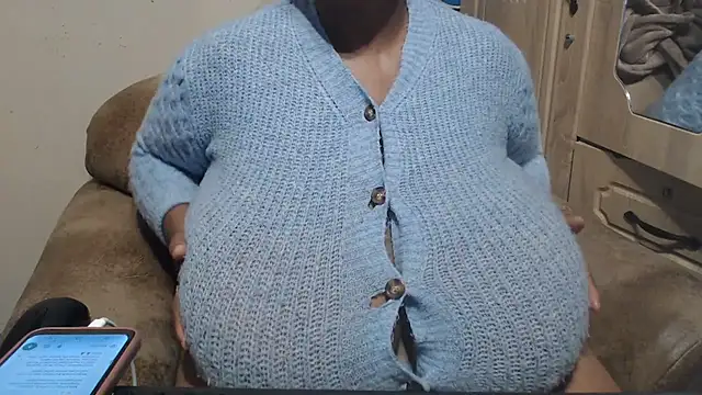 Chat XXX en directo de CUTEFIRMMELONSS