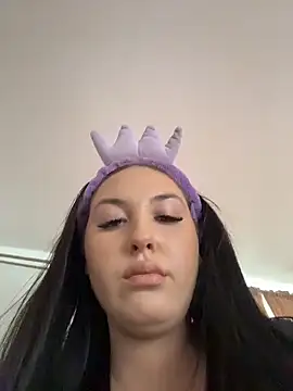 Lucy_doll22's Live XXX Chat
