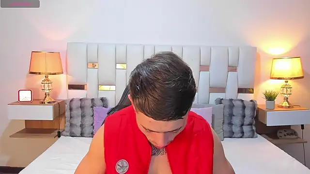 Zeus_damian21 live XXX chat