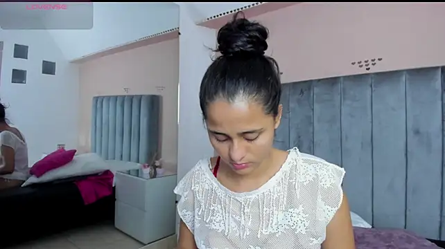 XXX chat uživo modela Giselle_Roldan