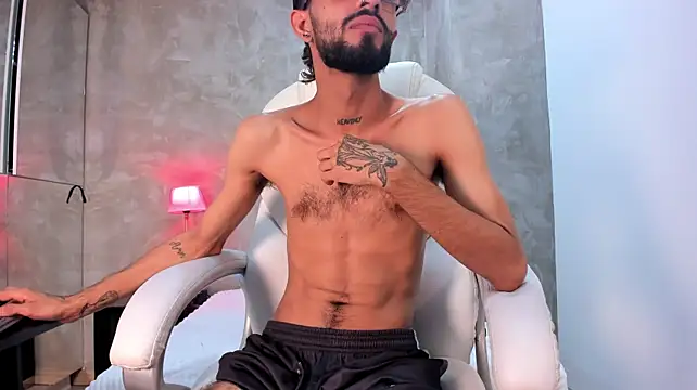 Felipe-Casttan Live XXX Chat