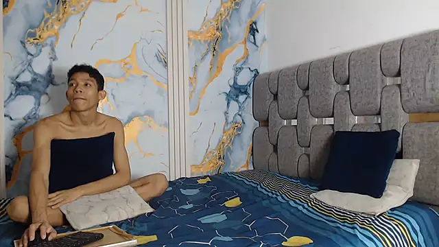 Show modela GREAT_BALLS na web-kameri