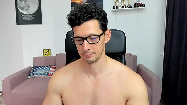 BrutusK08 webcam show