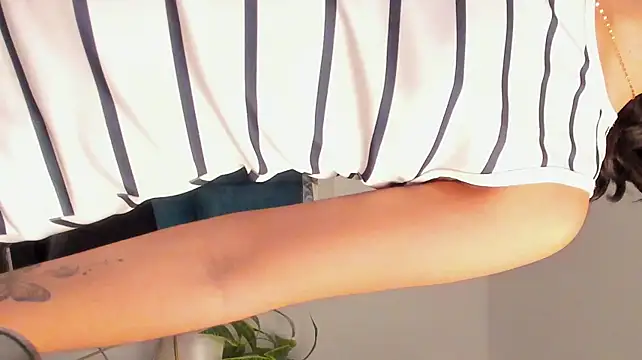 Emma_collins01's Webcam Show