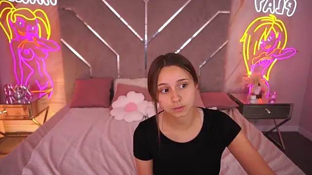 Živý XXX chat TinyNatalie