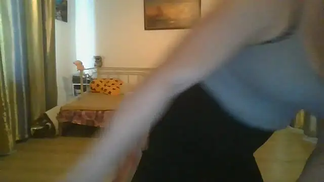 ElenaLove888's Live XXX Chat
