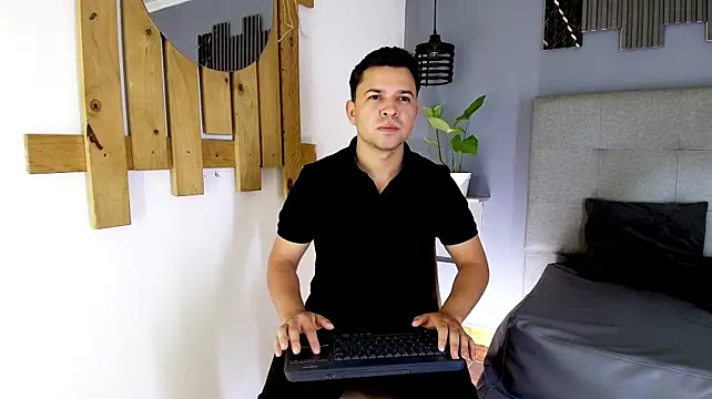 Hey_Noaah webkamerás műsora