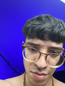 Živý XXX chat ArthurDaviess21