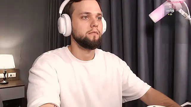 ChillyXO Live XXX-Chat