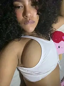 Kittybrown18's Live XXX Chat