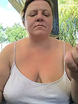 jusichka live XXX chat