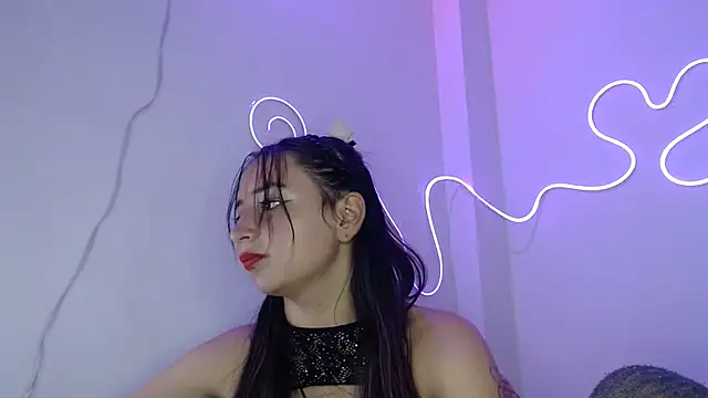 Mia2xsmith's Live XXX Chat