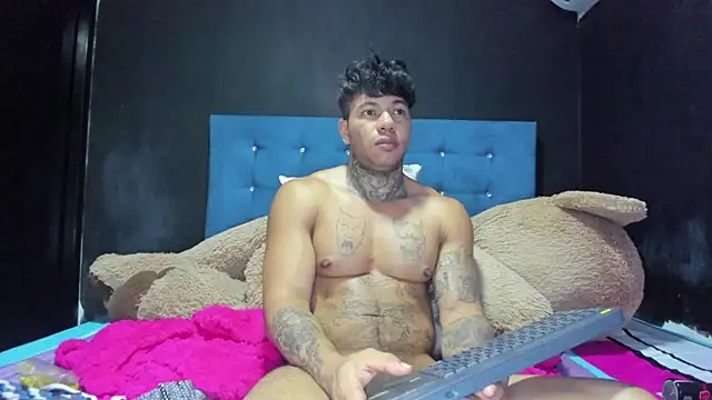 daamonxxx19_ Adlı Modelin Canlı XXX Sohbeti