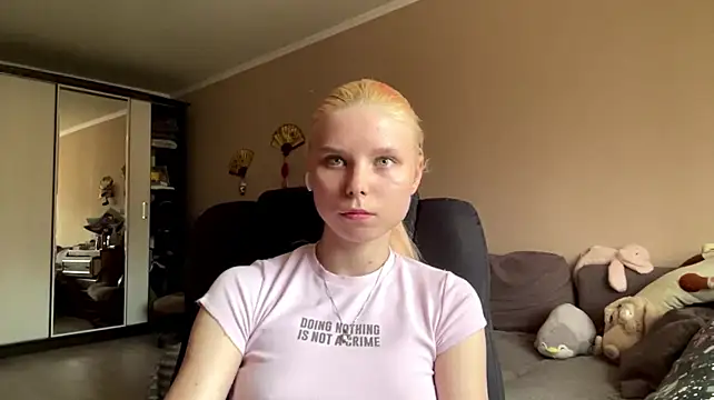 Chatroom XXX en direct de EdwinaDespres