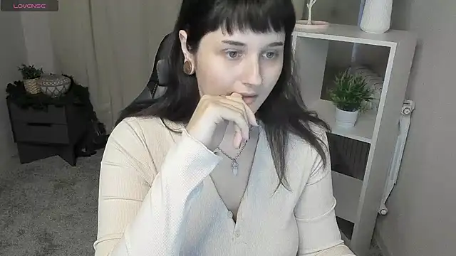 XXX chat uživo modela Mia__sensual