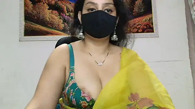 MilkyQueen69 Webcam Show