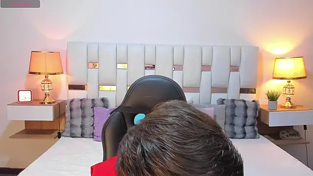 عرض كام Zeus_damian21