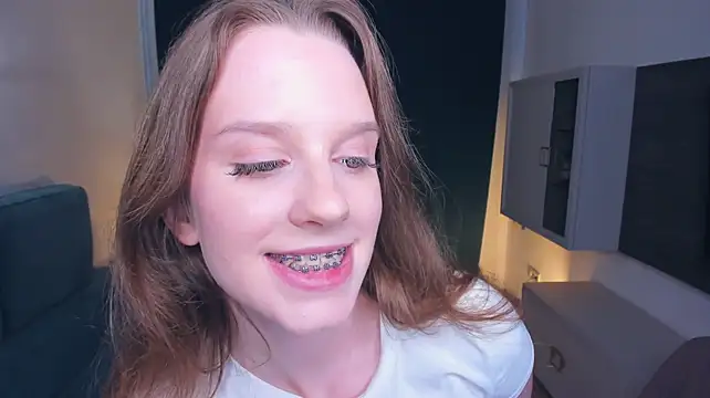 XXX chat uživo modela JoneTonic