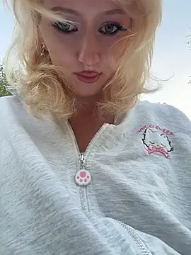 RonnieKiss' Live XXX Chat