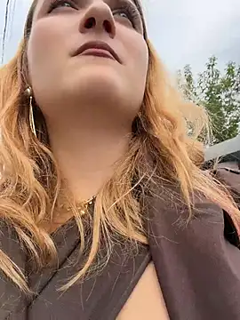 XXX chat uživo modela AdelRich
