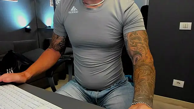 Chat XXX Live AronGrant
