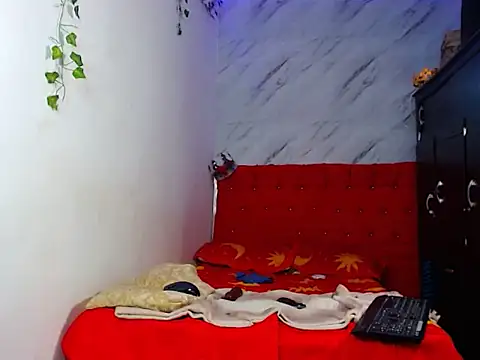 XXX chat uživo modela Sexybella_13