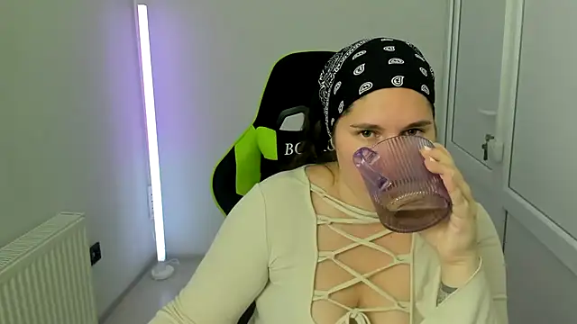 Chat XXX en directo de LunaVenom