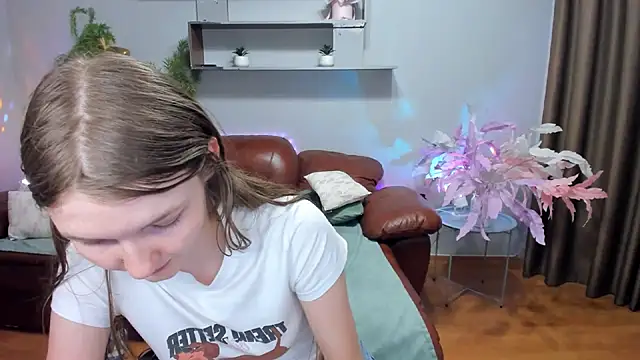 XXX chat uživo modela NikaRain