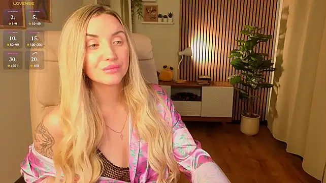 White_F0xn Live XXX chat