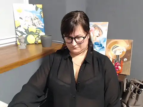 XXX chat uživo modela Milfa_meddison