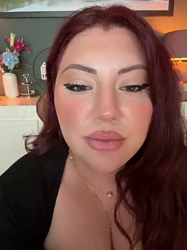CurvyKimmy1's Webcam Show