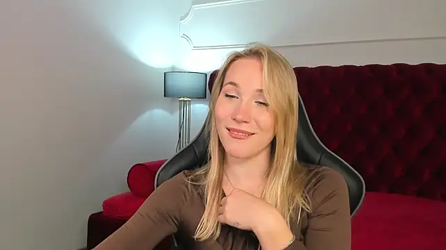 ElaraVoltage Live XXX-Chat