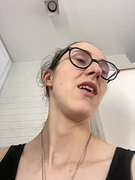 XXX chat uživo modela MartiniiSelenna