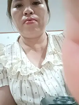 -Yeyi- Live XXX-Chat
