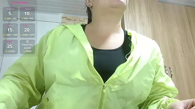 monick_hot élő XXX-chatje