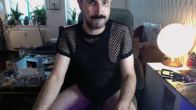 tomz0819 Webcam Show