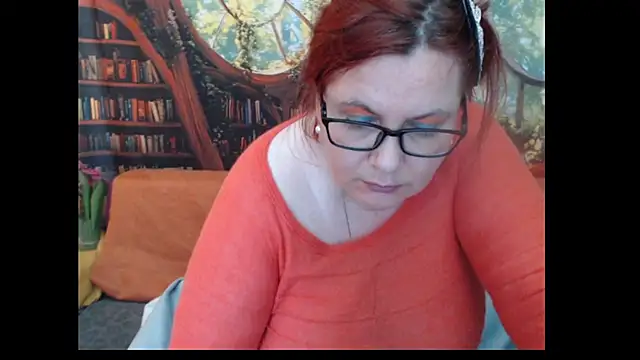 PlayfullMature Chat XXX live