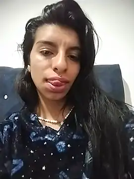Ariell_Kieran Adlı Modelin Canlı XXX Sohbeti