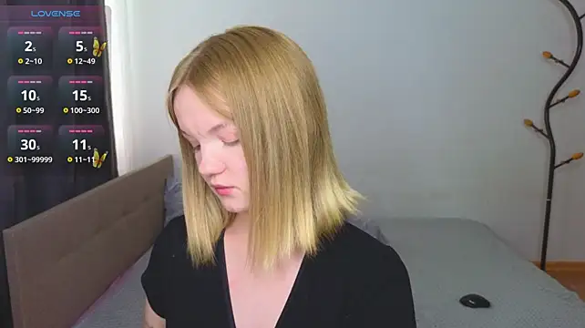 XXX chat uživo modela StellaBunny